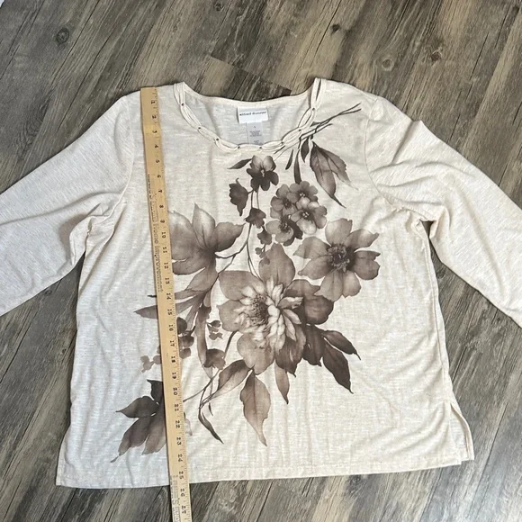 Alfred Dunner Cream Floral Long Sleeve Top‎ - Picture 8 of 13